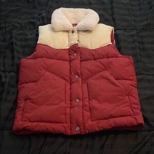 Levi's Red and Cream Puffer Vest